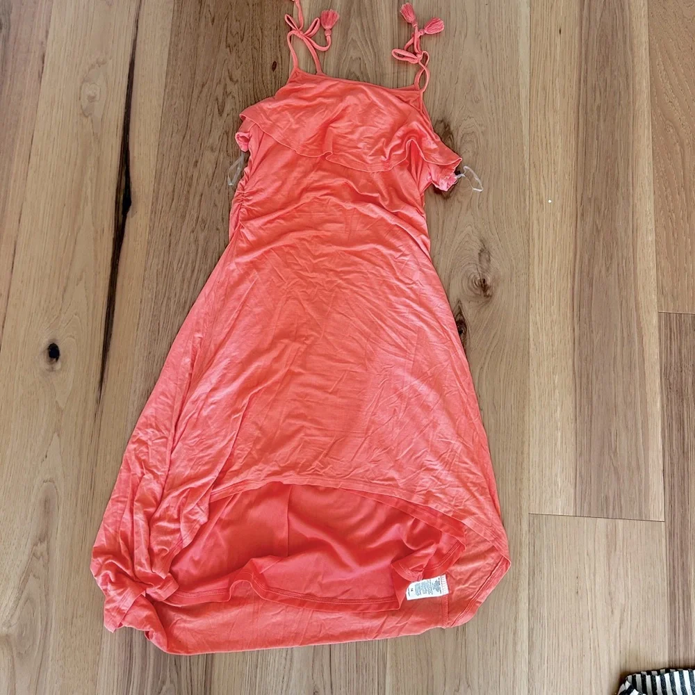 Coral habitual dress - Picture 1 of 2